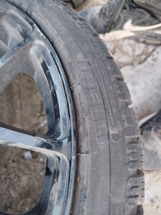 4 броя зимни гуми Pirelli