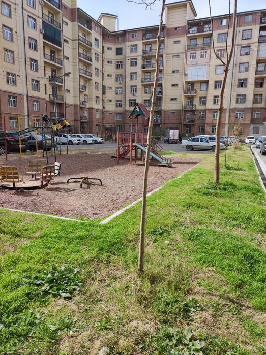 Срочно квартира сотилади Иззат Яшнобод