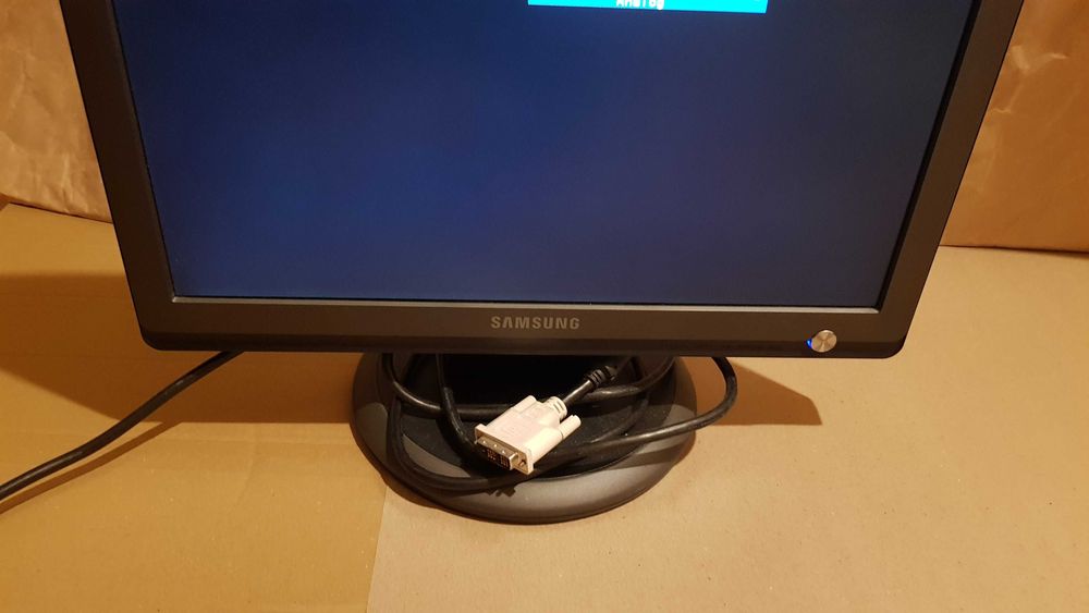 Монитор Samsung Syncmaster 931BF 19‘