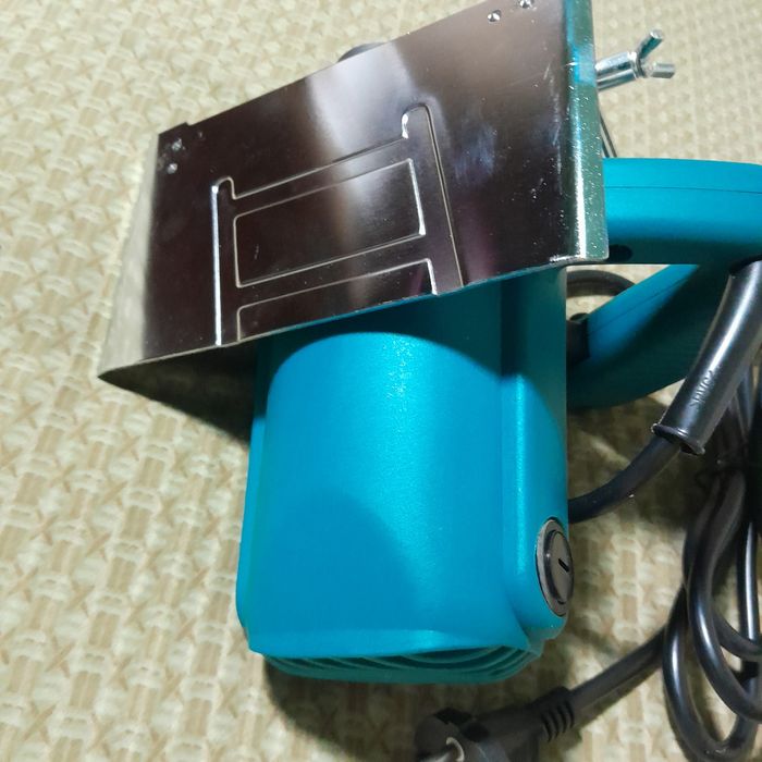 Продам дисковая электро пилу.