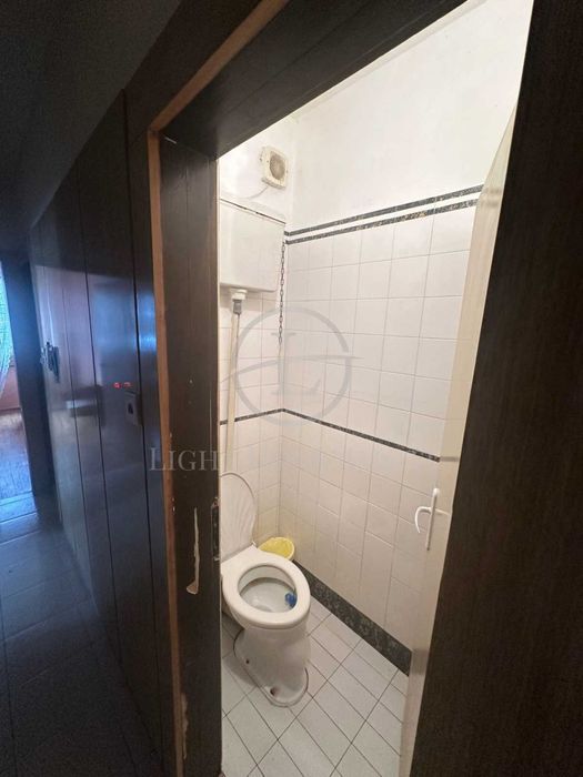 Продава се Тристаен апартамент в Пловдив, Христо Смирненски - 82 кв.м за 2257 €/кв.м - Снимка #10