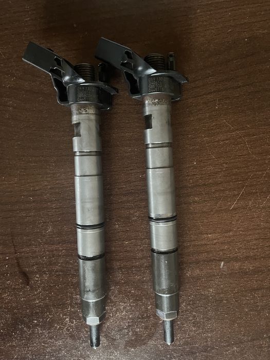 Injectoare audi volkswagen 2.7  3.0