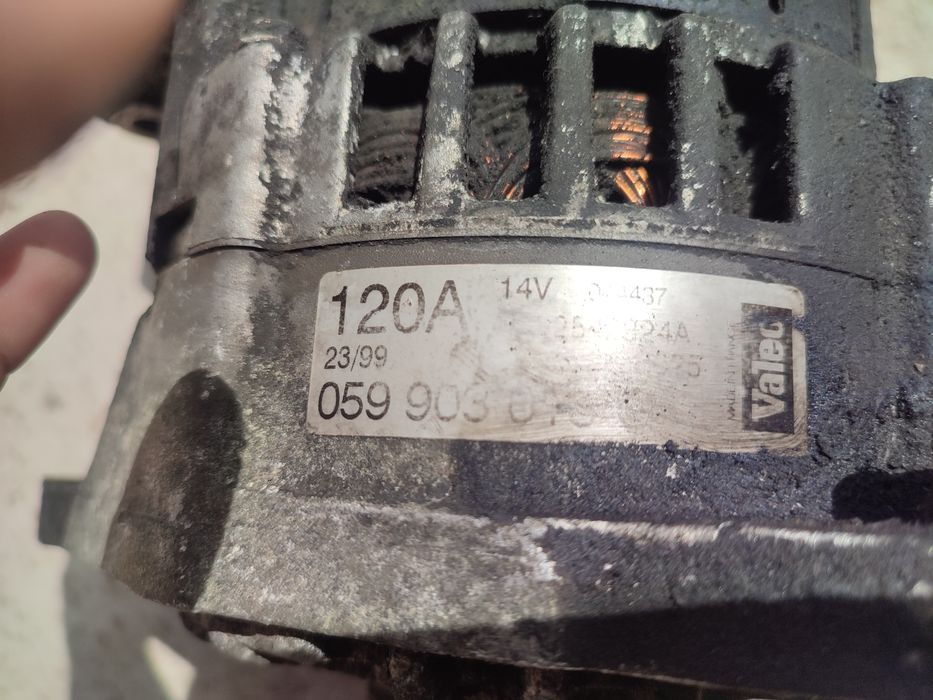 Генератор на Ауди 2.5