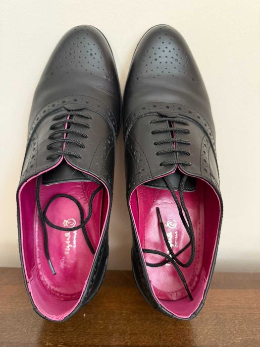 Дамски обувки от естествена кожа