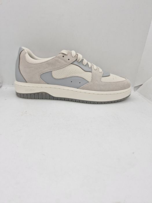 Hugo Kilian Tenn nr. 41,42 lucrați 1/2 nr mai mare