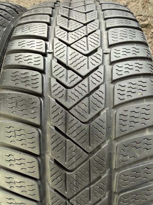 4x Anvelope Iarna 245/45 r18 Runflat - Pirelli Sotto Zero 3 RSC