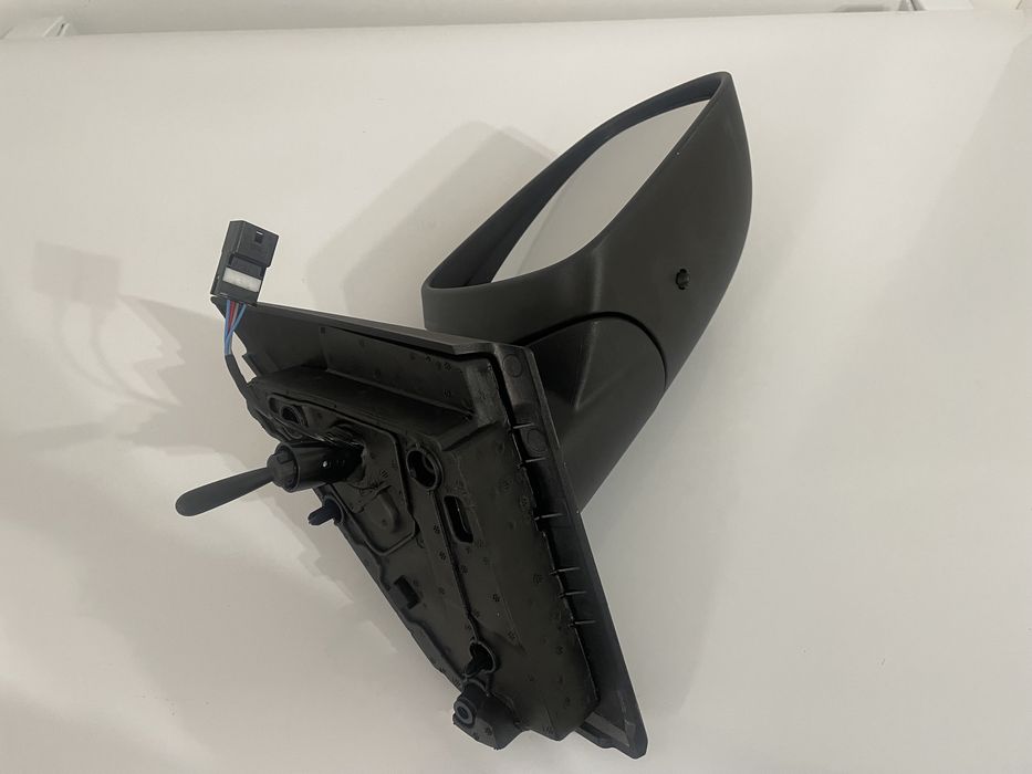 продается зеркало от Lada X Ray