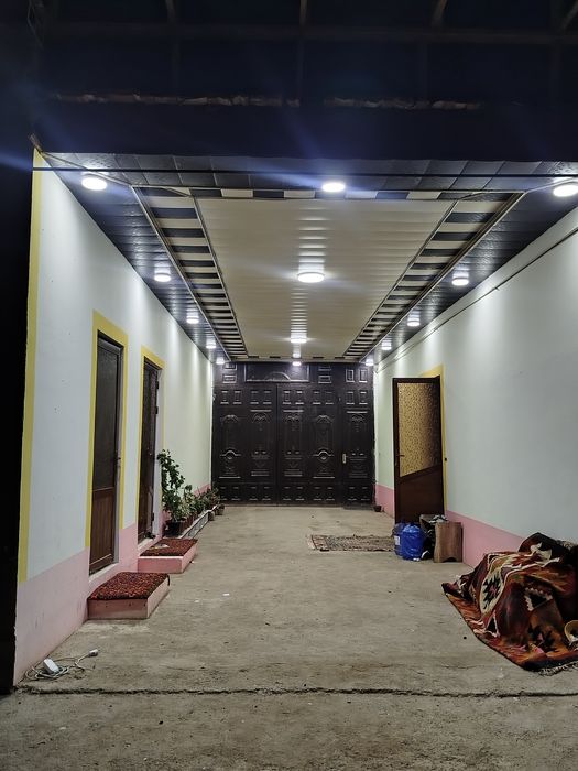 Hovli uy qarshi shahridan yangi remontdan chiqqan