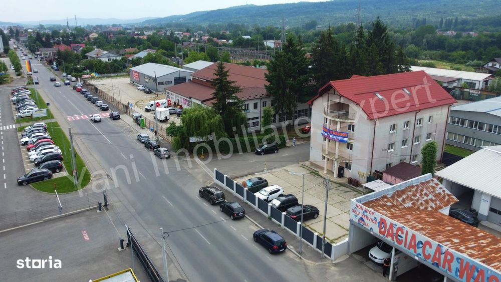 Clădire de vânzare în Curtea de Argeș.
