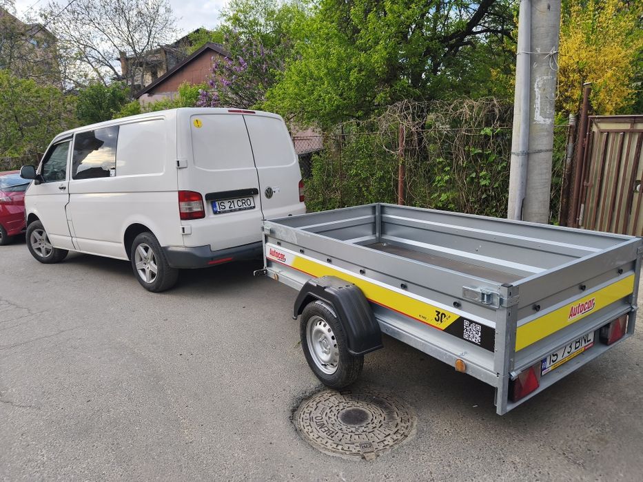 Vând remorca auto 750 kg,cât B,. Dublu ax și un ax noi, înmatriculată