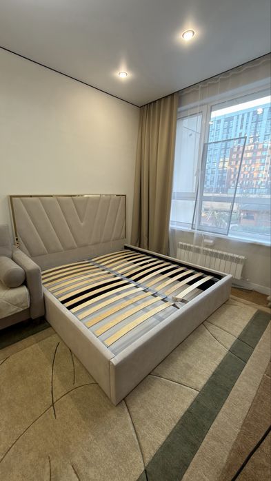 Продам кровать 180/200