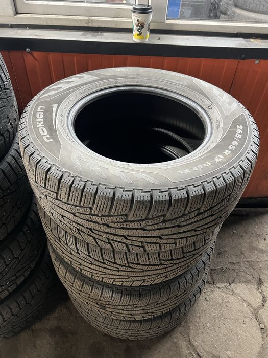 Зимняя резина Nokian 265/65 17