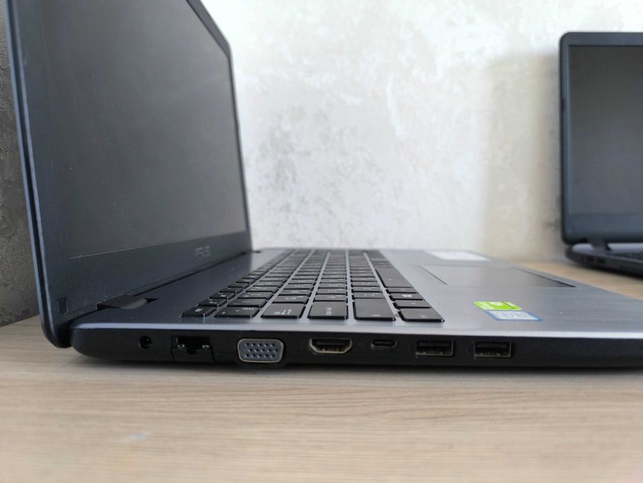 Ноутбук Asus Core i7