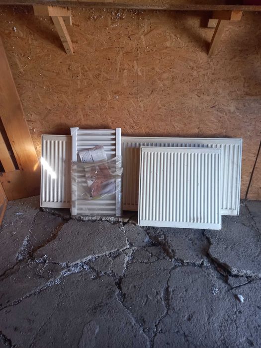 Toate trei 600 lei neg