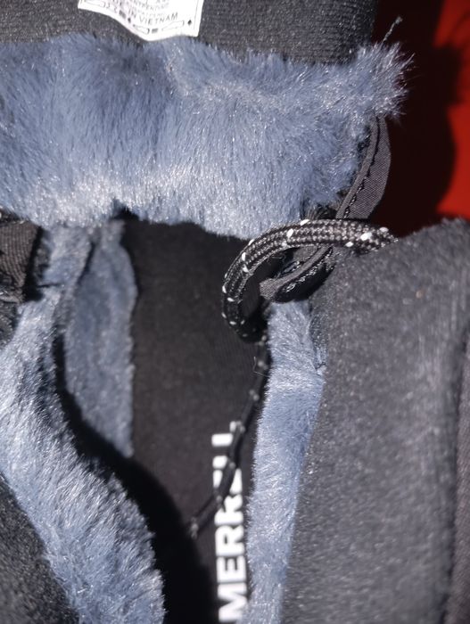 Продам термо кроссовки