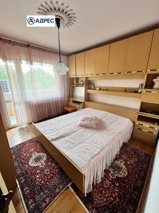 Продава се Тристаен апартамент в Плевен, Дружба 3 - 85 кв.м за 1097 €/кв.м - Снимка #4
