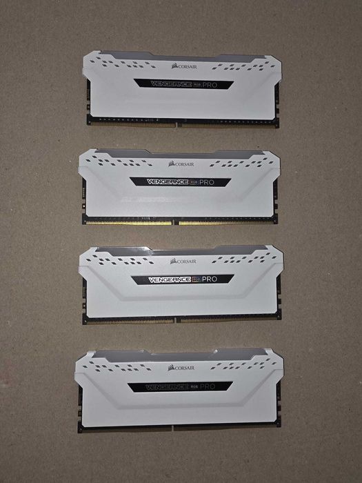 Kit Corsair Vengeance RGB Pro WHITE 16GB (2x8GB) DDR4 3200MHz CL16