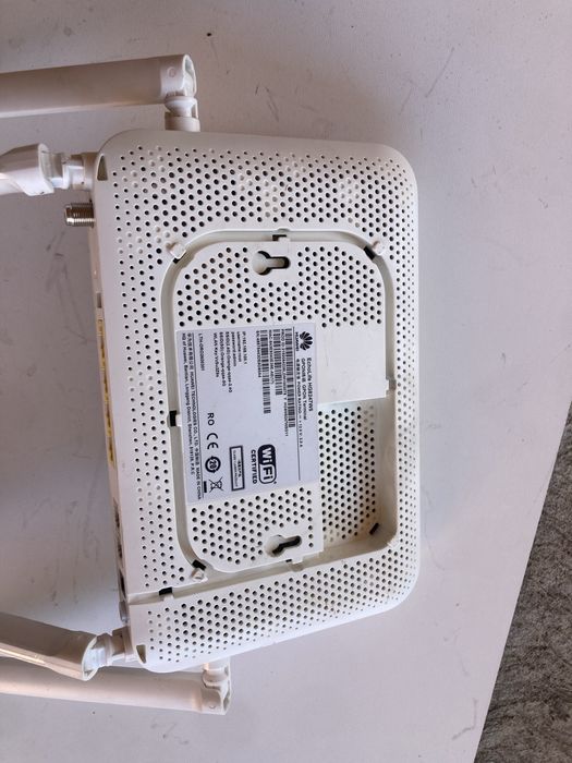 Router-Modem Fibra Optica HG8247W5