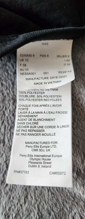 Costum baie nyke  nr.38 original nou