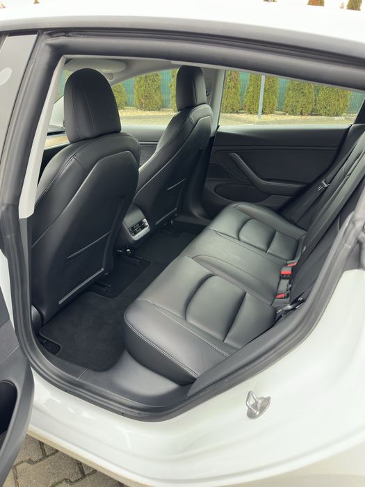 Tesla Model 3 Long Range 2021