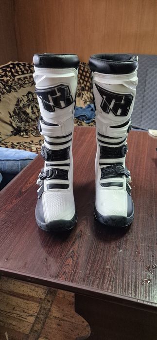 Продам мотоботы Tiger T3