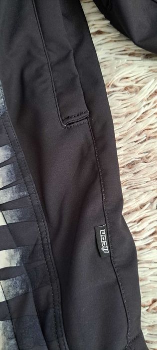 ICON D30 мото яке