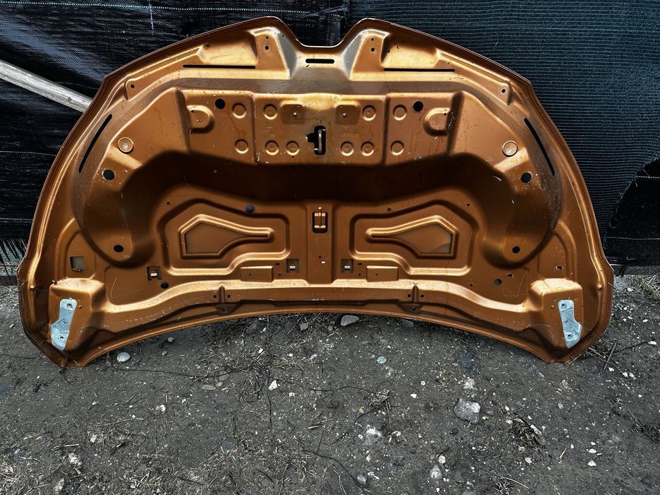 Capotă motor renault captur.