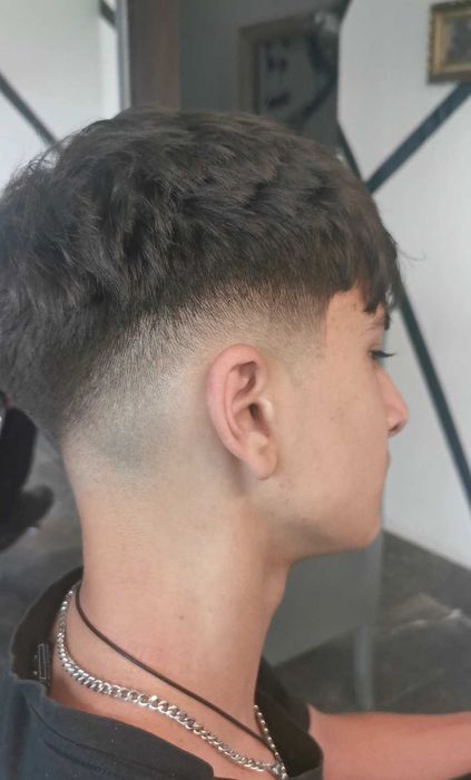 Frizer Brasov/ Tund la salon