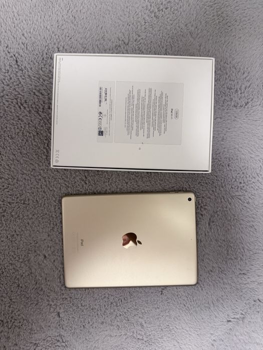 iPad 9 128GB Златен