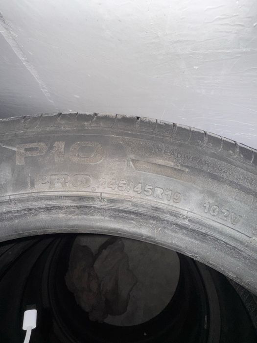 Giti балонни узи 245/45/R19