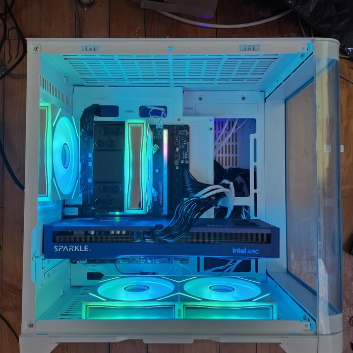 Pc gaming RTX 5050 (sau ARC B580) I5 12400F