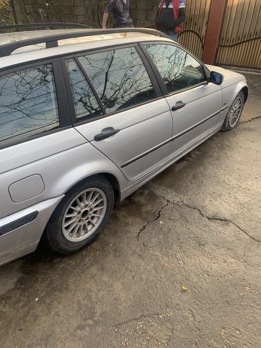 Vand bmw e46 pentru piese