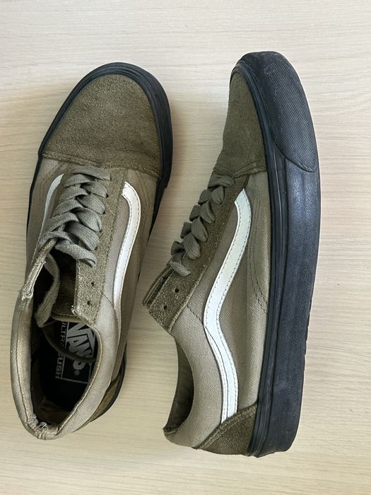 Adidasi Vans kaki