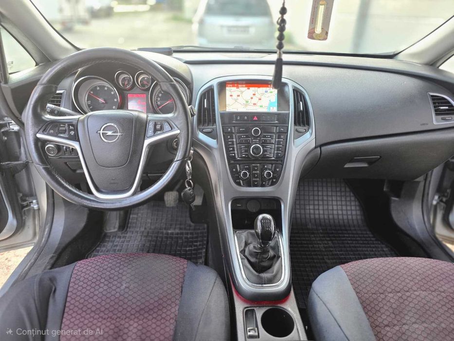 Opel Astra Sports Tourer din 2015