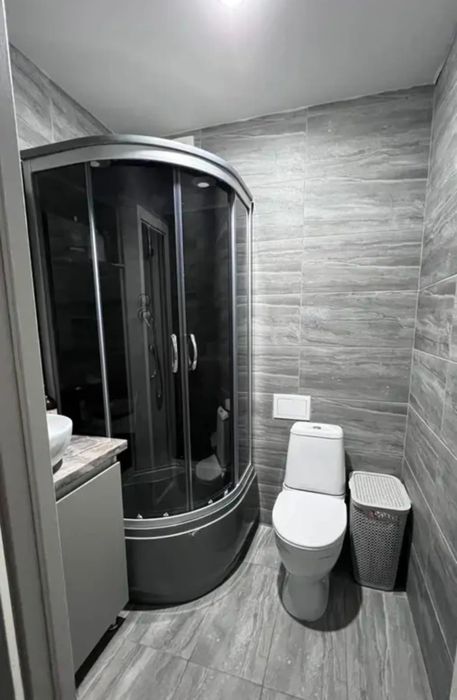 Продаётся 2 комн в центре М.Маметова