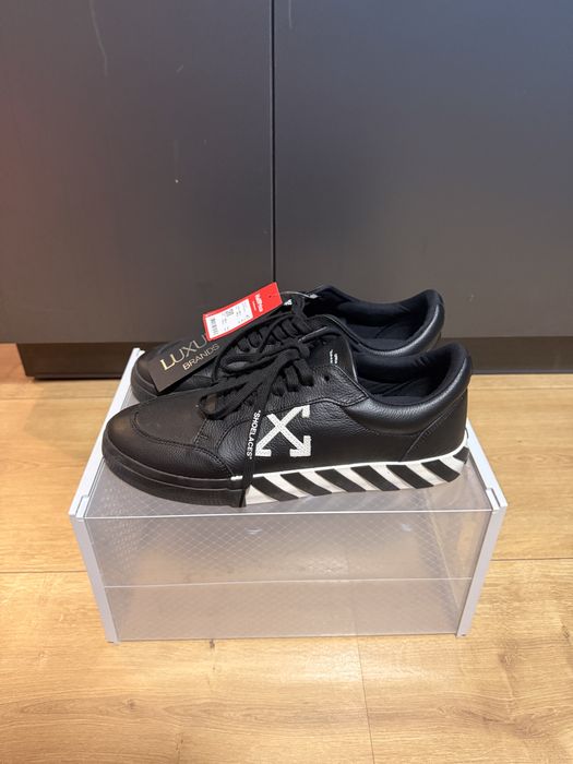 off-white vulcanized
