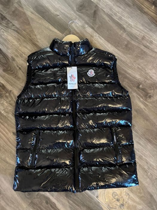 Vesta Neagra Lucioasa (S-XL)