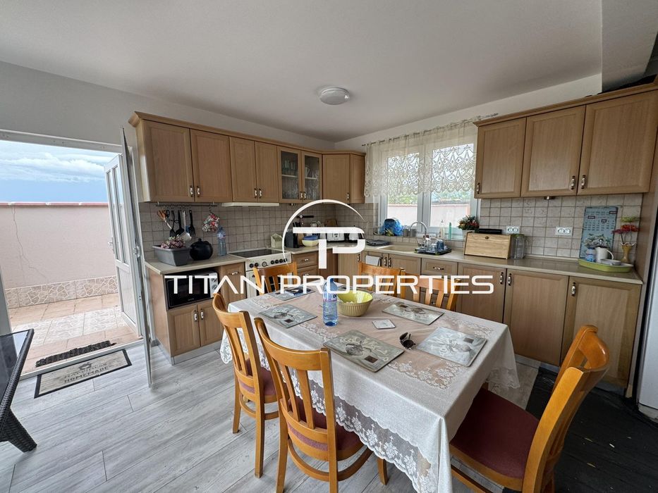 Продава се Къща в с. Александрово, Област Бургас - 200 кв.м за 714 €/кв.м - Снимка #2