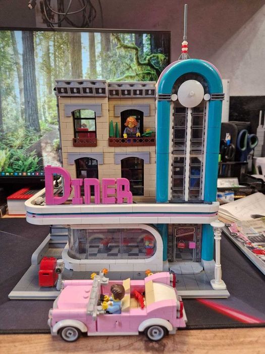 LEGO Creator Expert 10260 Downtown Diner (Оригинал)