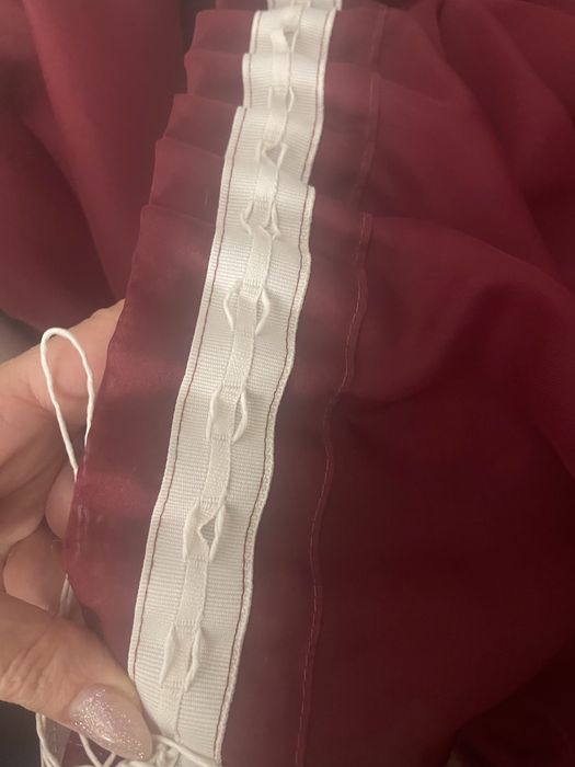 Пердета завеси два броя готови за поставяне