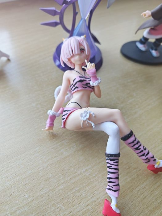 Продам аниме фигурки