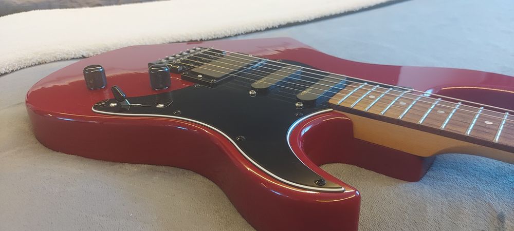 Электрогитара Yamaha Pacifica 112V Raspberry Red