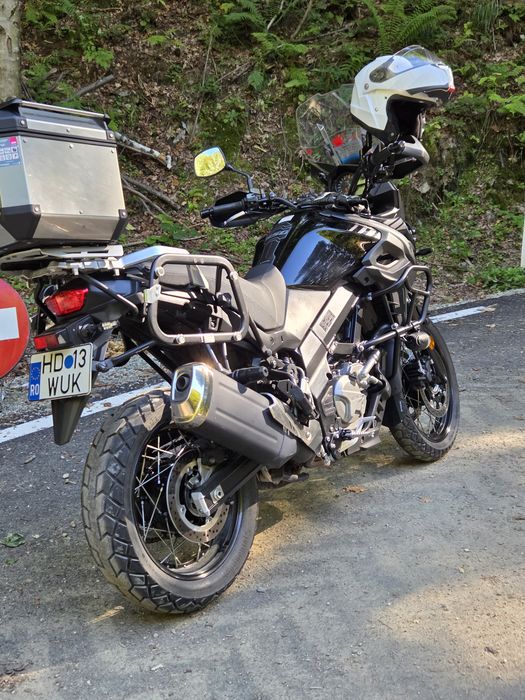 Vând suport top-case givi sr3112  suzuki v-strom 2017-2025.