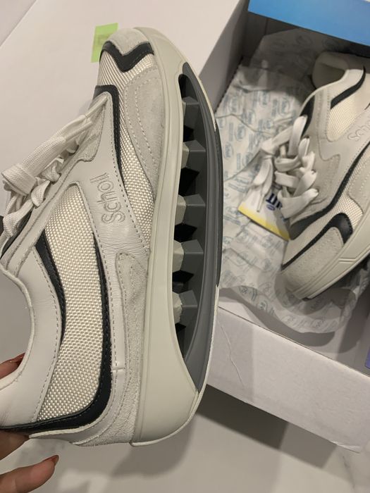 Нови оригинални спортни обувки Scholl номерът е 42