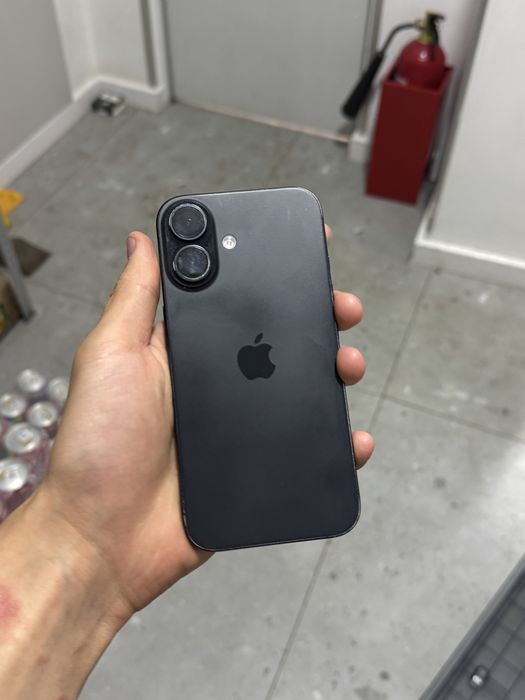 Iphone 16 , 128 гб