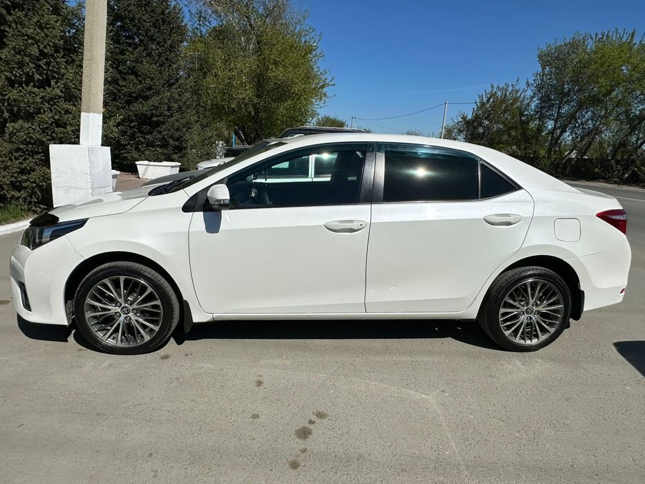 Продам Тойота Corolla