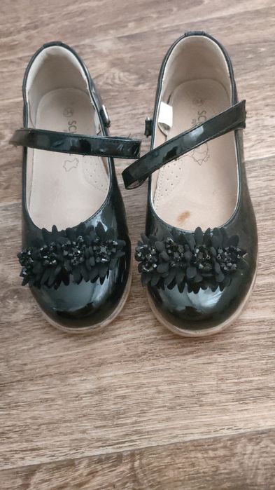 Продам Детские туфли