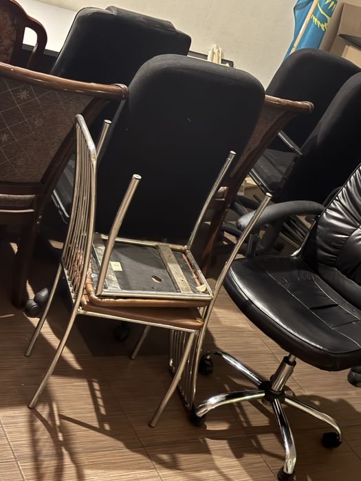 Офисная мебель разная