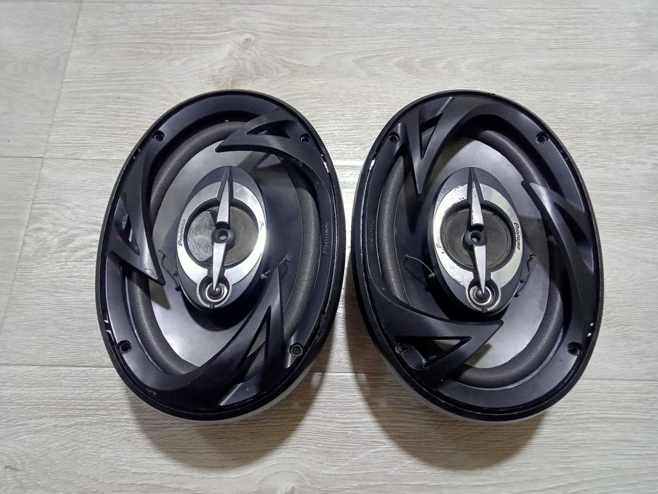 Продам оригинал Pioneer 6х9 динамиков в хорошем состоянии.