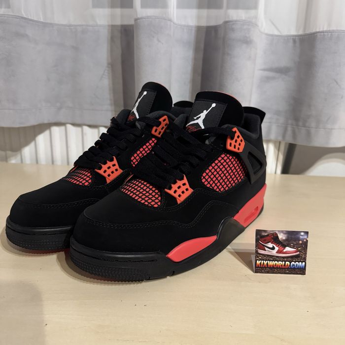 Jordan 4 Bred / Black Red